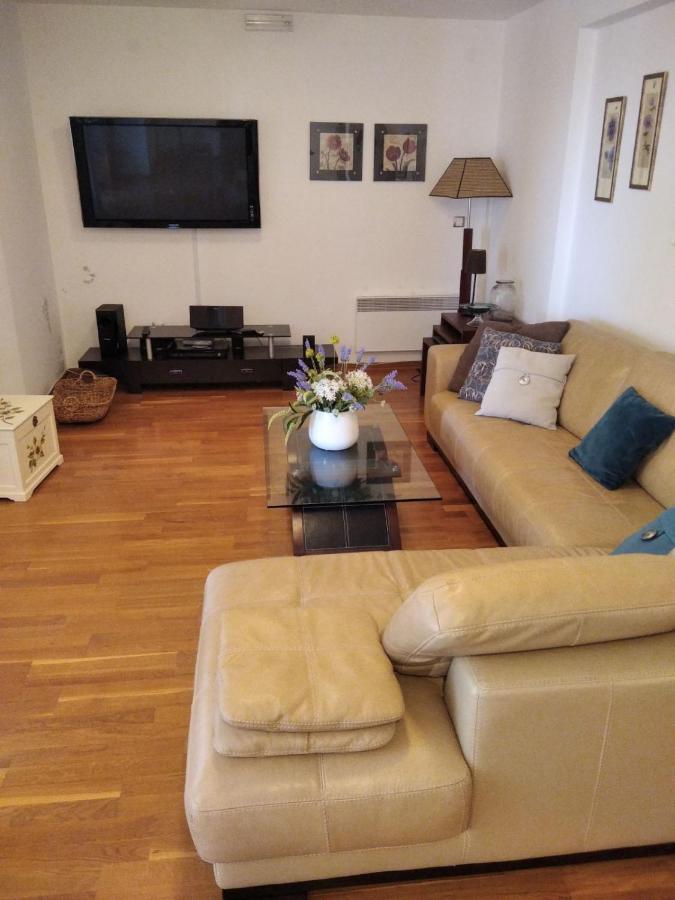 Apartmani Petrovac Na Moru Екстериор снимка