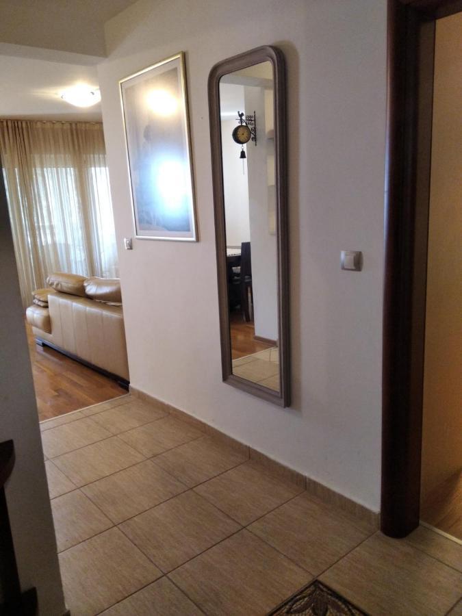 Apartmani Petrovac Na Moru Екстериор снимка