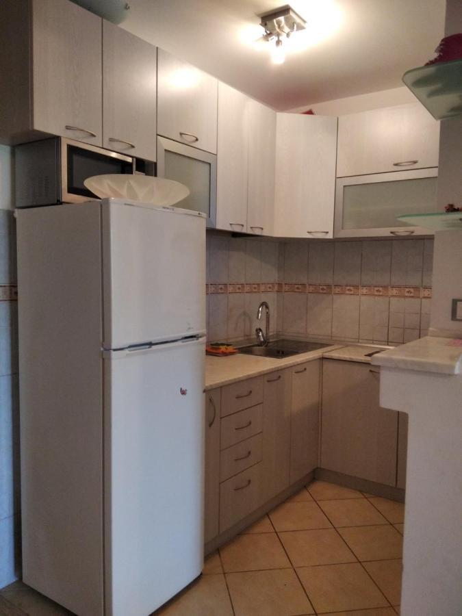 Apartmani Petrovac Na Moru Екстериор снимка